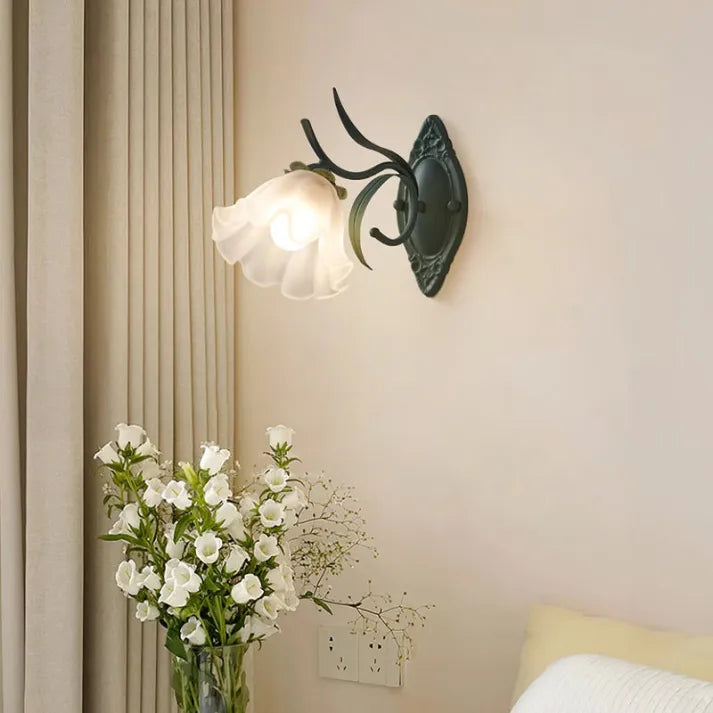 Norvo | LilyGlow Vegglampe - Elegant naturinspirert belysning