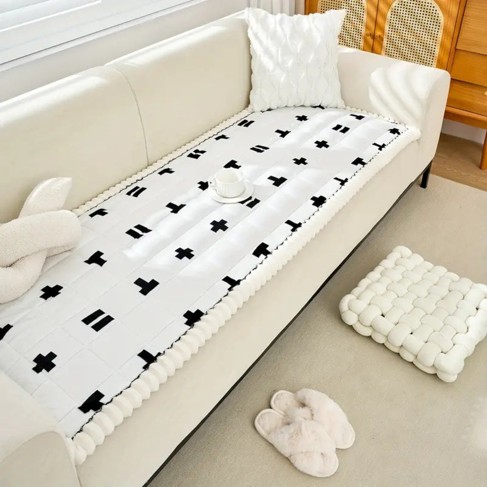 Norvo | Ruffled Cloud Edge Quilted Couch Cover