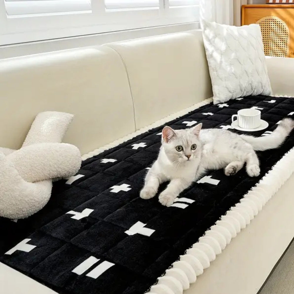 Norvo | Ruffled Cloud Edge Quilted Couch Cover