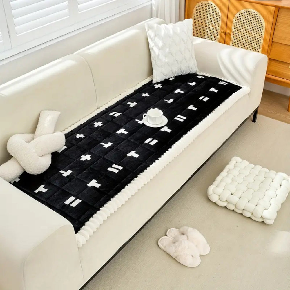 Norvo | Ruffled Cloud Edge Quilted Couch Cover