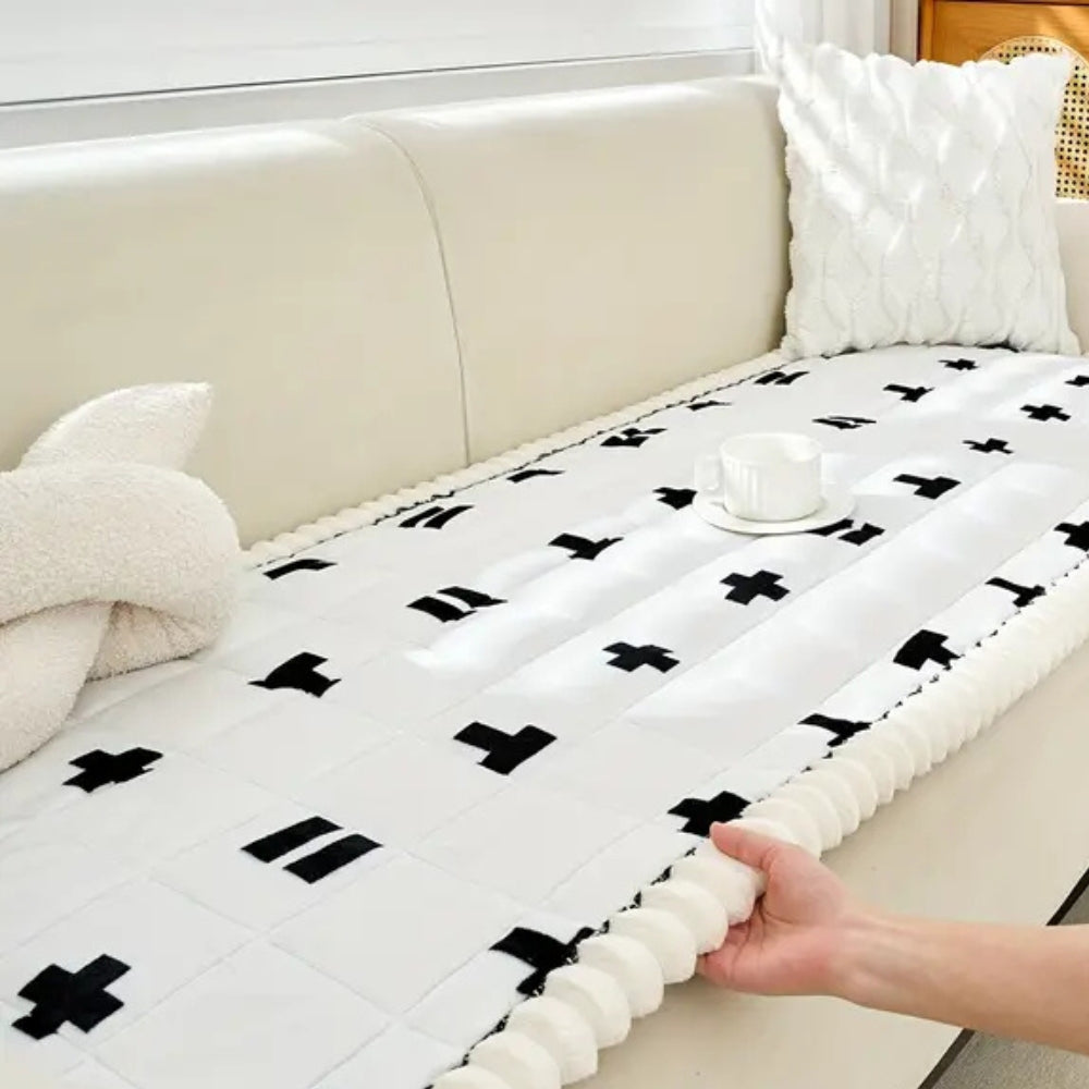 Norvo | Ruffled Cloud Edge Quilted Couch Cover