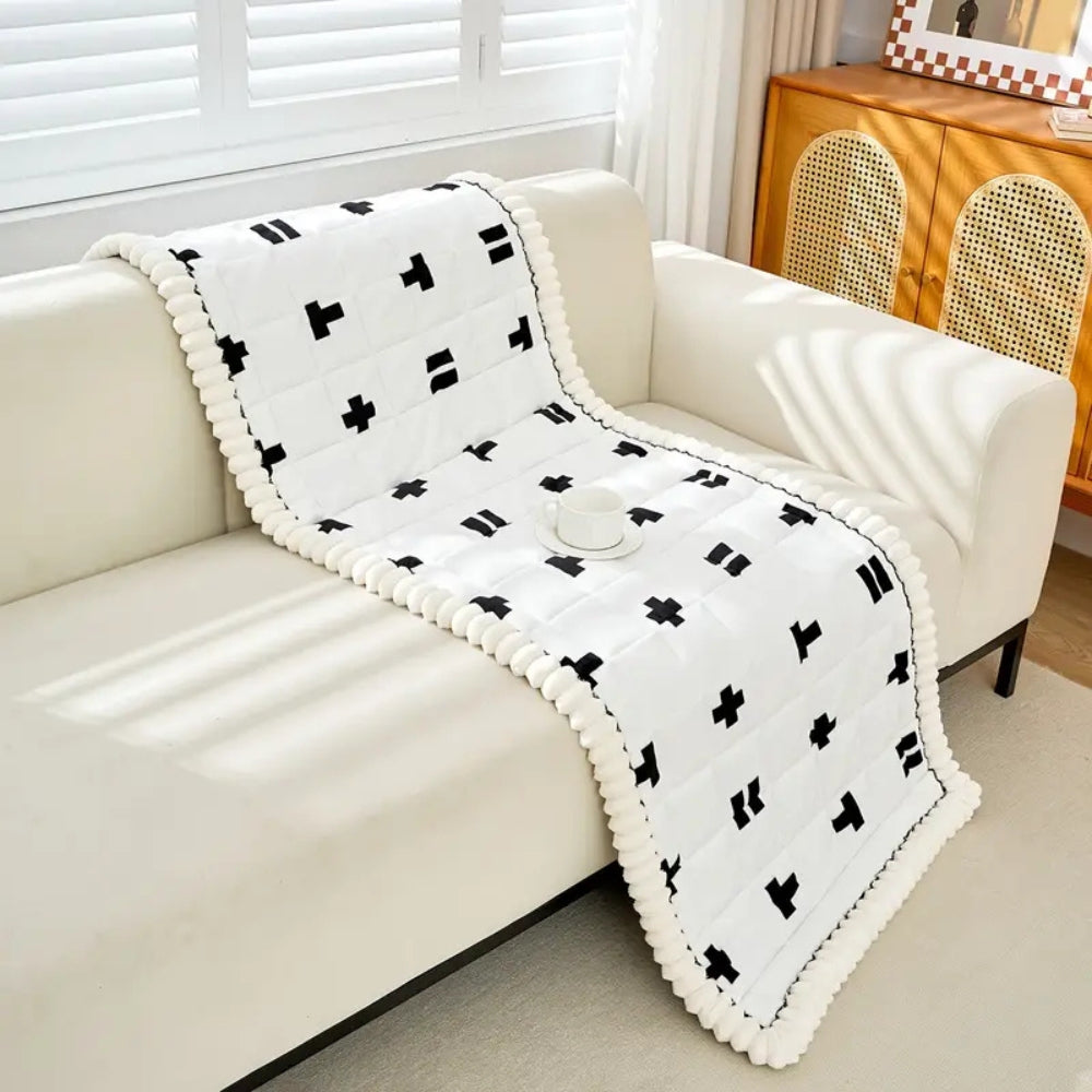 Norvo | Ruffled Cloud Edge Quilted Couch Cover