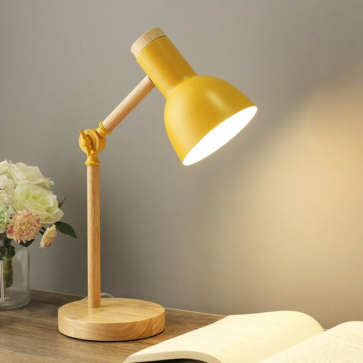 Norvo | Tre Justerbar Bordlampe | Nordisk Belysning
