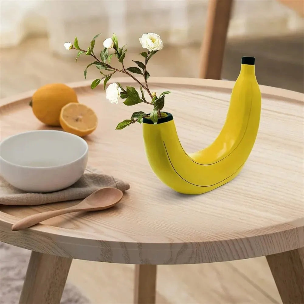 Norvo | Banan vase, blomster vase laget av harpiks, søt bananform, dekorativ bordvase for blomsterarrangementer, stue, soverom, hjemmedekorasjon