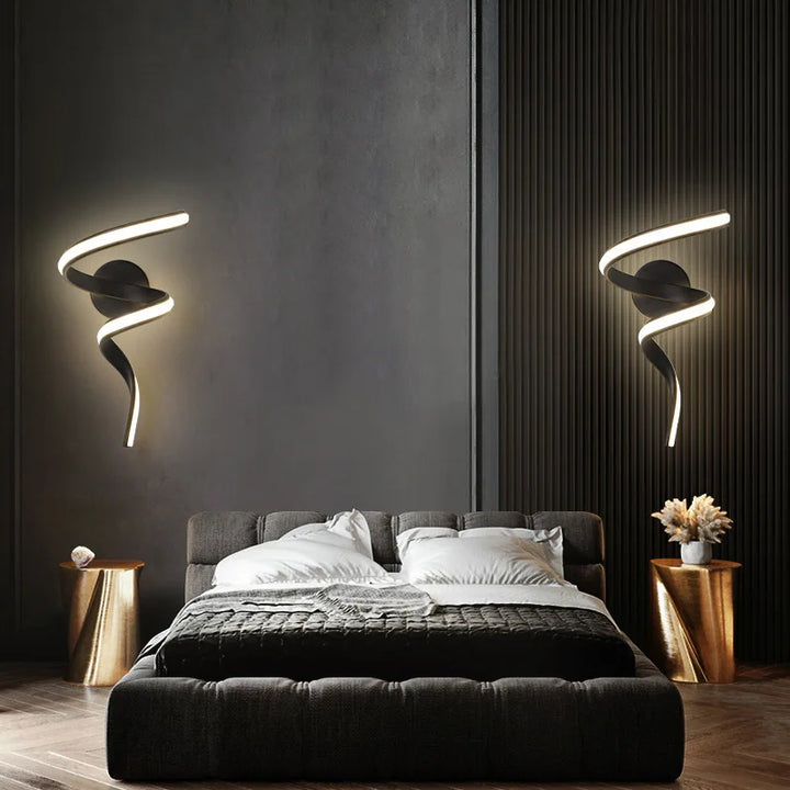 Norvo | LED Vegglampe NordLED Vegglys | Nordisk Spiral Design | Modern & Energisparende | For Soverom, Gang & Stue Spiral Lysestake for Trap Soverom Nattbord Studie Gang Bakgrunn Innendørs Dekor Veggbelysningsarmaturer