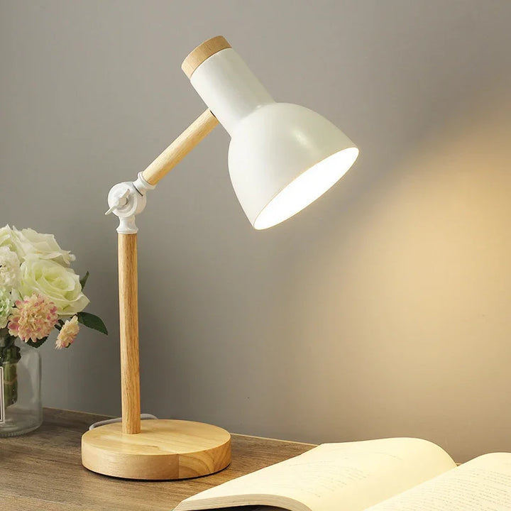 Norvo | Tre Justerbar Bordlampe | Nordisk Belysning