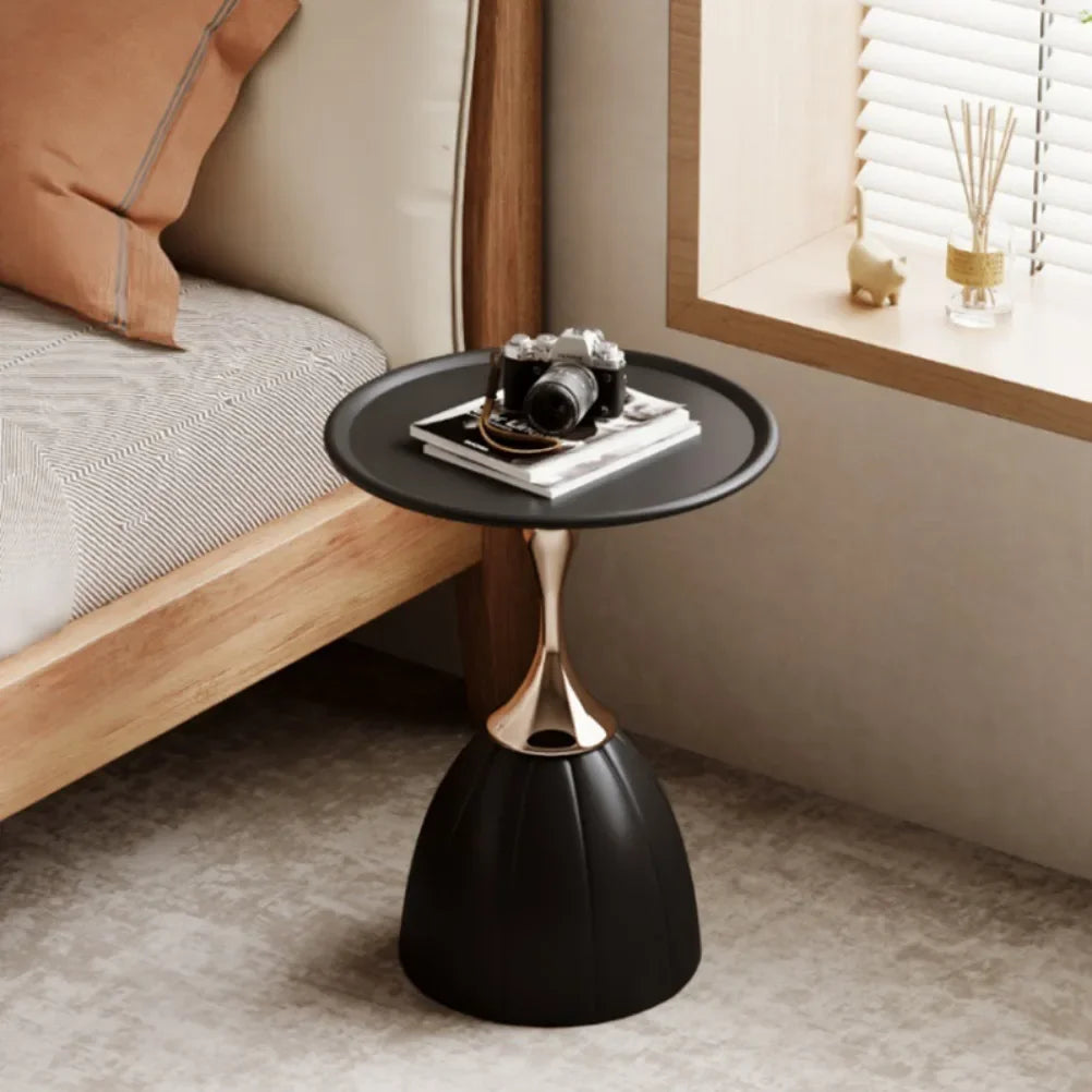 Norvo | Nordic Lotus Side Table i skandinavisk design