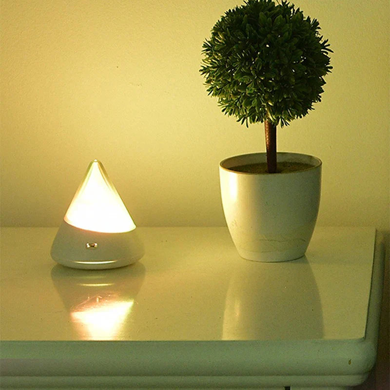 Norvo | Trådløst LED Isfjell Nattlys – Moderne Design for Avslappende Belysning