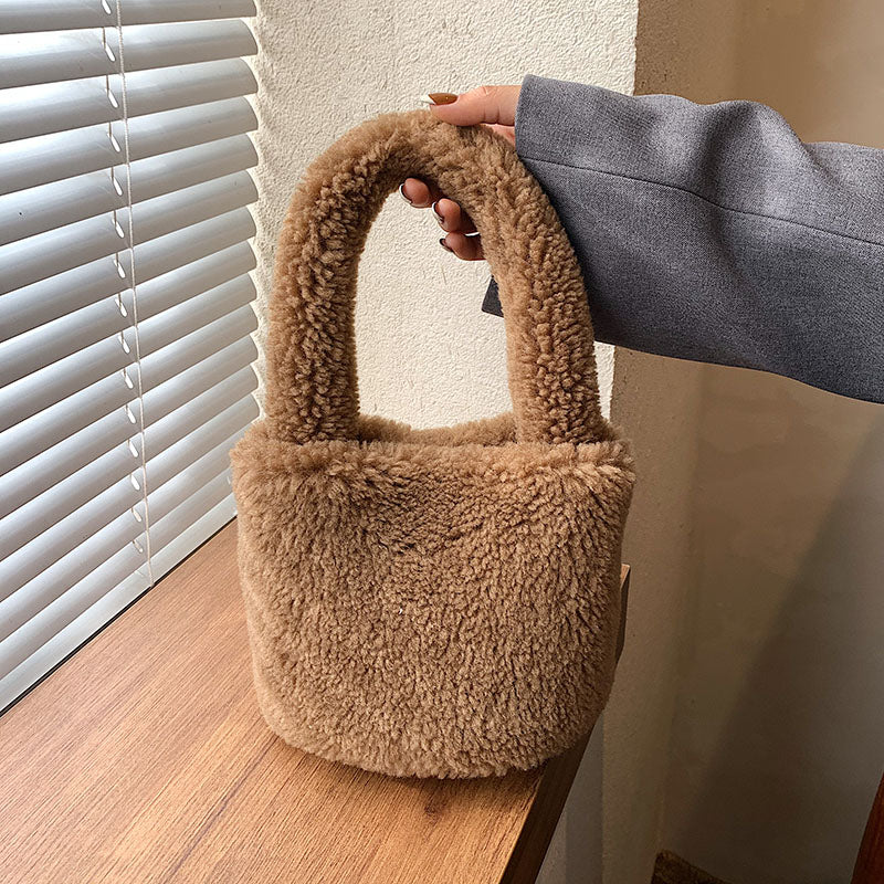 Norvo | Kosedyr Plush Mini Bucket Bag