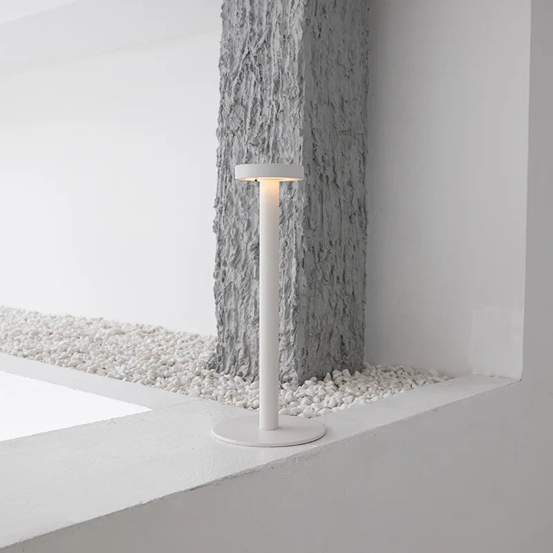 LumiRest – Luksus Trådlampe med LED for Utendørs Norvo