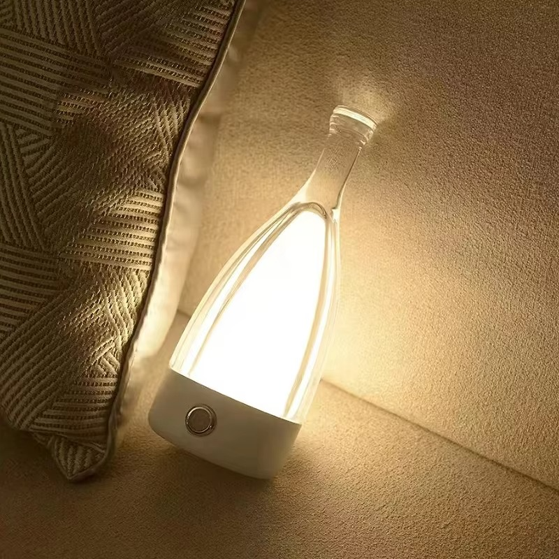 Norvo | Vinflaske Skrivebord Lampe med Bluetooth Høyttaler – Oppladbar Moderne Kveldsbelysning