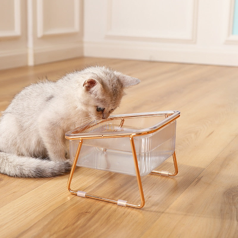 Trendy Feeder for Stylish Animals Norvo