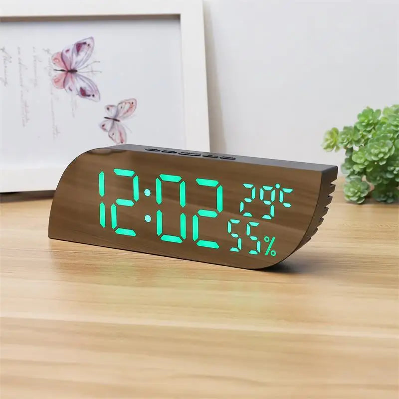 Norvo | LED Digital Vekkerklokke med Dobbelt Skjerm & Ubegrenset Snooze