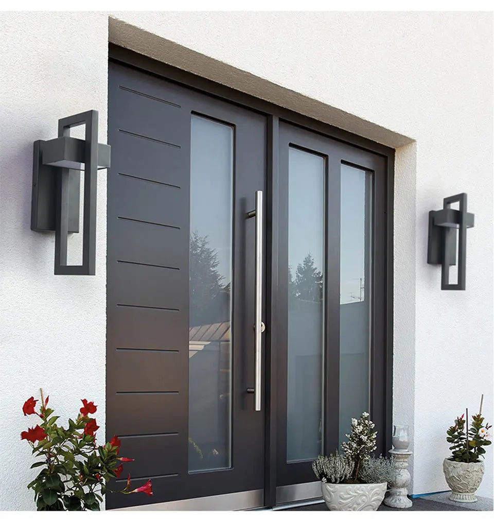 Norvo | LED Utendørs Vegglampe | Vanntett & Vintage Design | 10W | Svart Aluminium