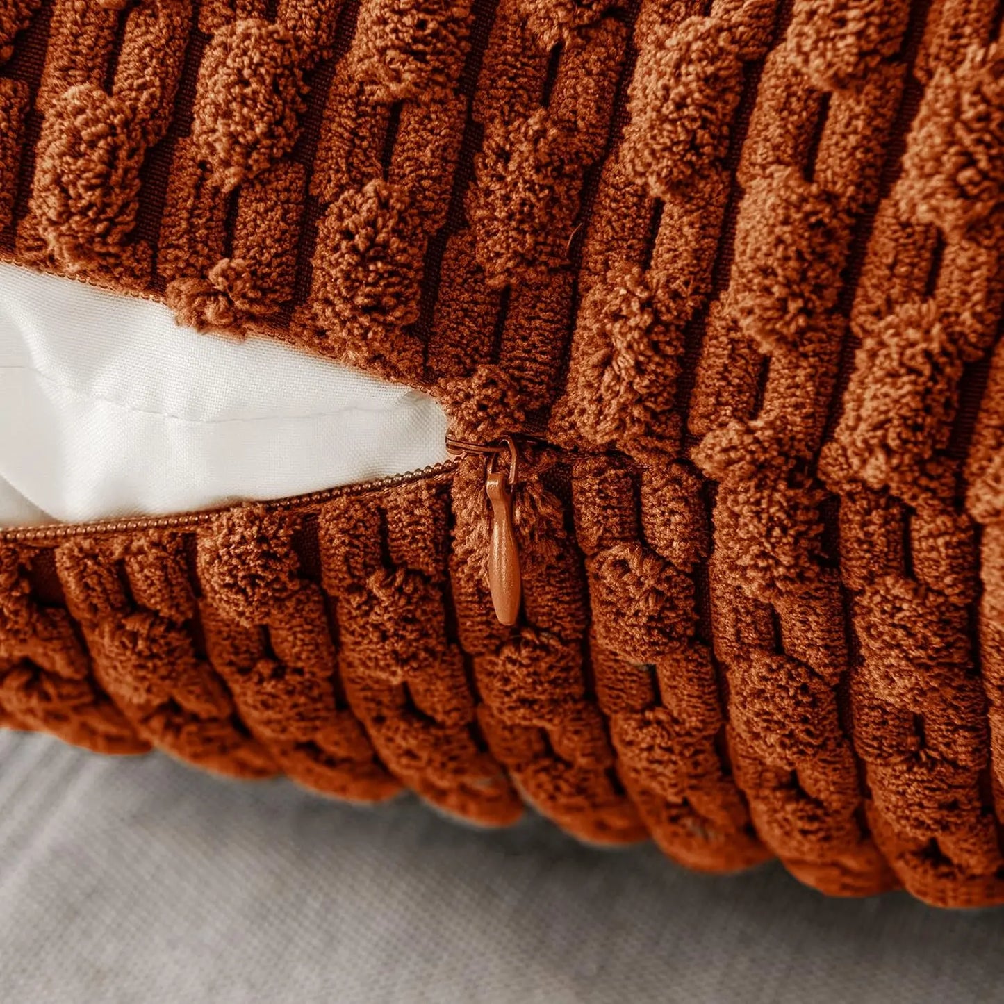 Norvo | Boho Ribbet Fløyelsputeomslag – Stilige Stripete Dekorative Putekasse for Sofa eller Seng