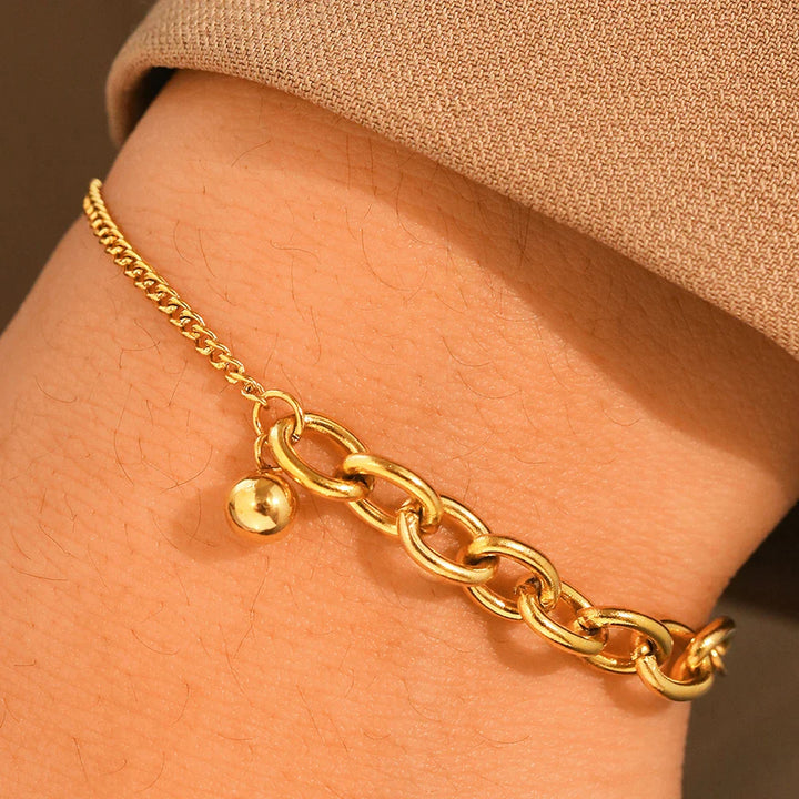 Norvo | Delikat Kurb & Bold Paperclip Kjedearmbånd