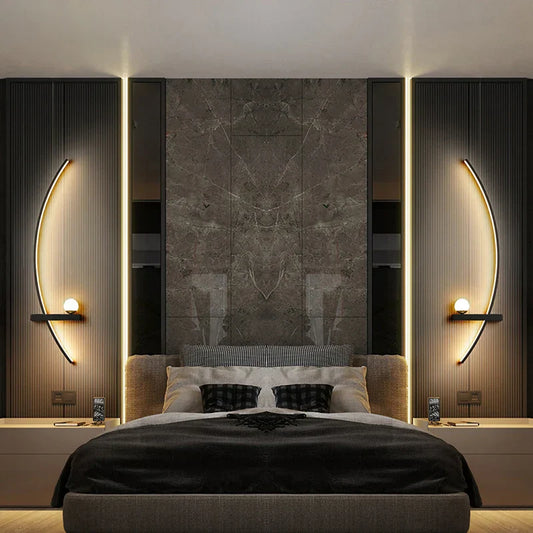 Norvo | Contemporary Edge Vegglampe – Svart & Gull Innendørs/Utvendørs Belysning for Moderne Rom