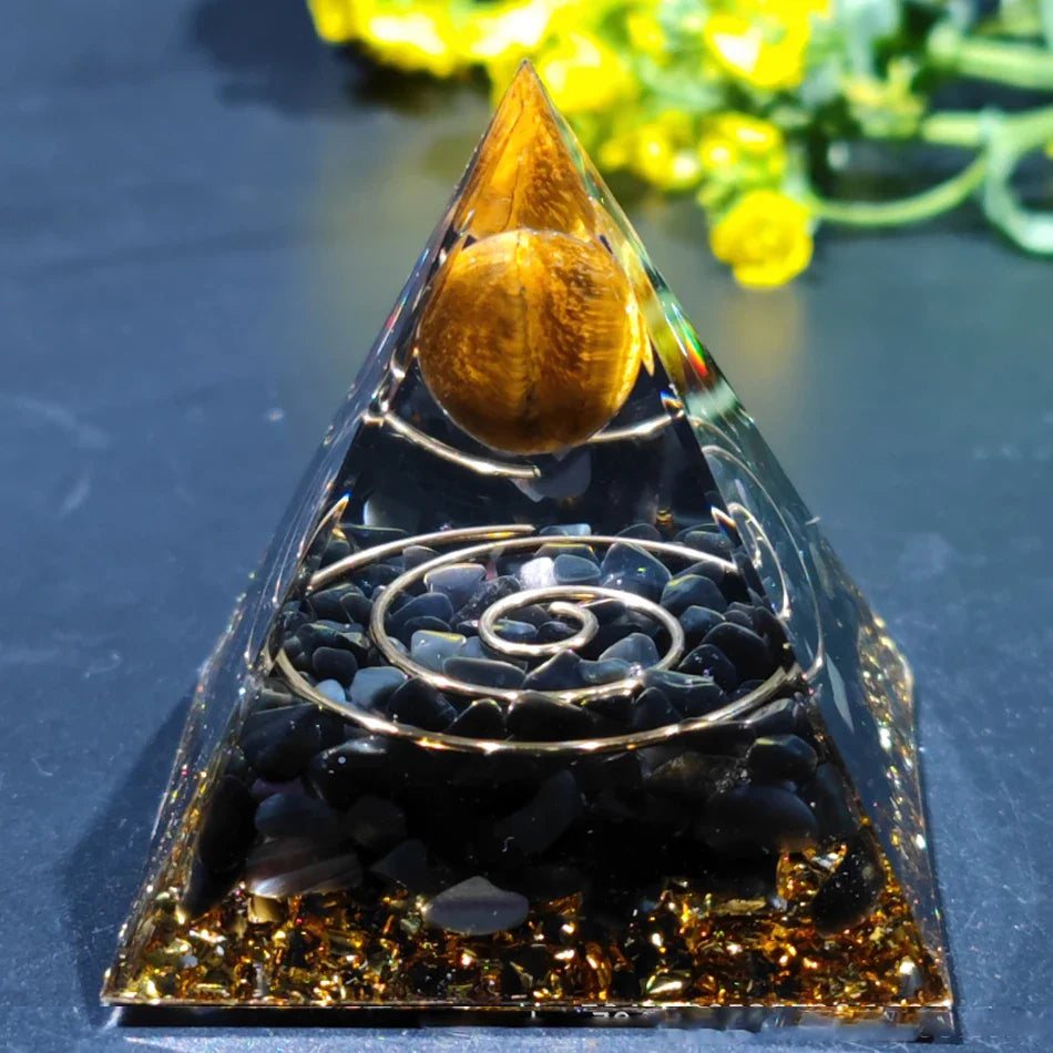 Norvo | Orgonitt-pyramide helbredelse krystaller energigenerator med ametyst pendel - Reiki chakra meditasjonsverktøy og romdekor