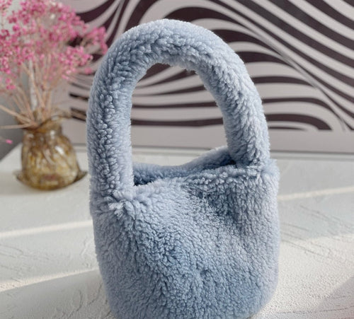 Norvo | Kosedyr Plush Mini Bucket Bag