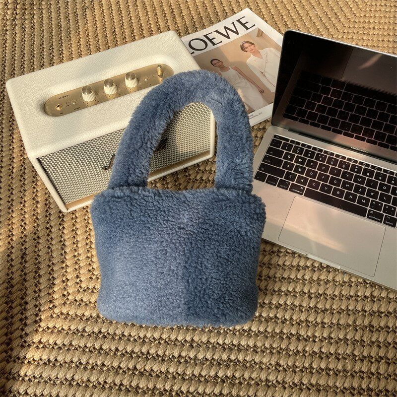 Norvo | Kosedyr Plush Mini Bucket Bag