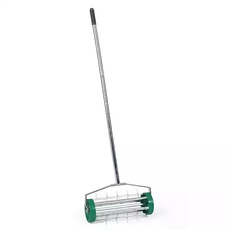 Norvo | Gresslufteruller for oksygenering, ventilasjon og gressvedlikehold