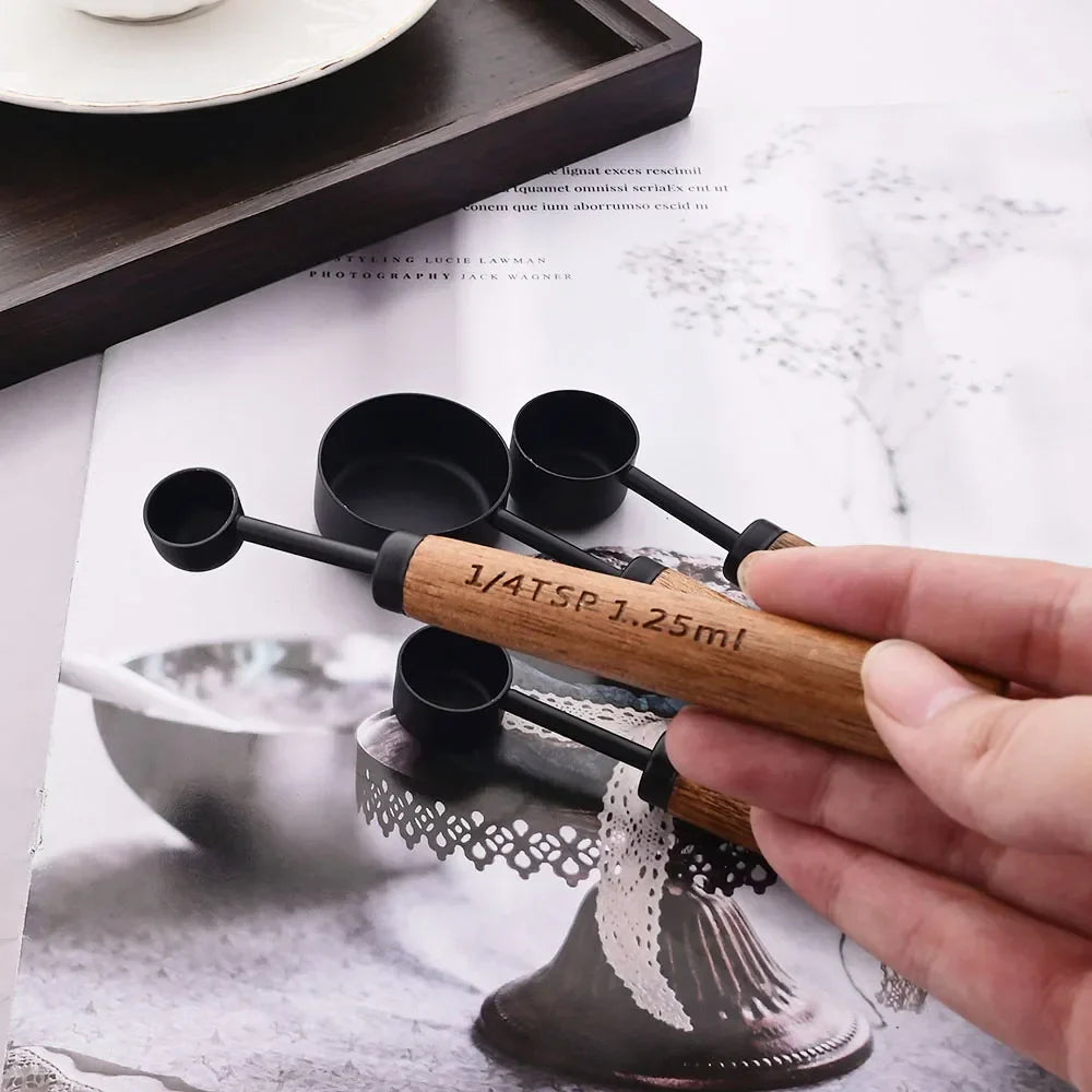 Norvo | Lyra Målebeger & Skje Sett