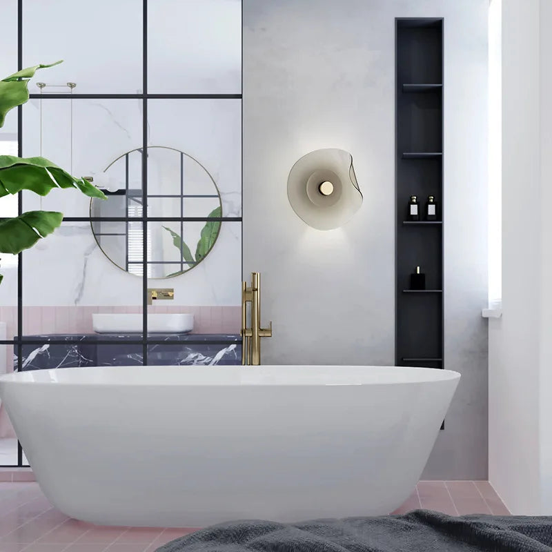 Norvo | ClearAura - Slank Glass Vegglampe