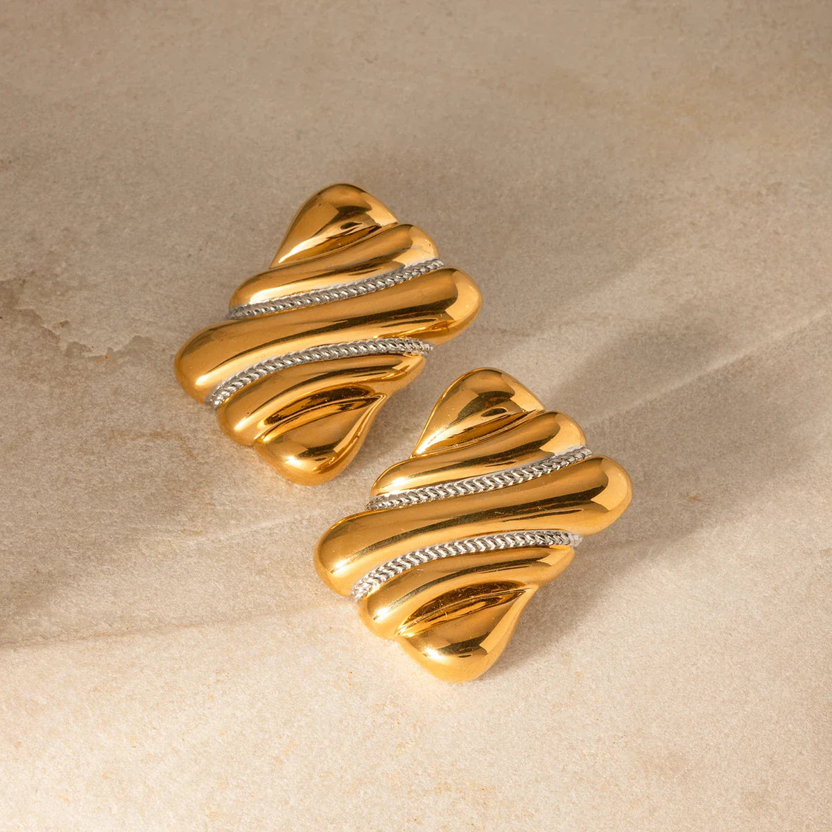 Norvo | Chunky To-farge Bølgete Firkanthengsel