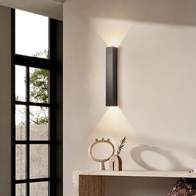 Norvo | BeamLuxe – Slank Ute Lamp for Moderne Rom