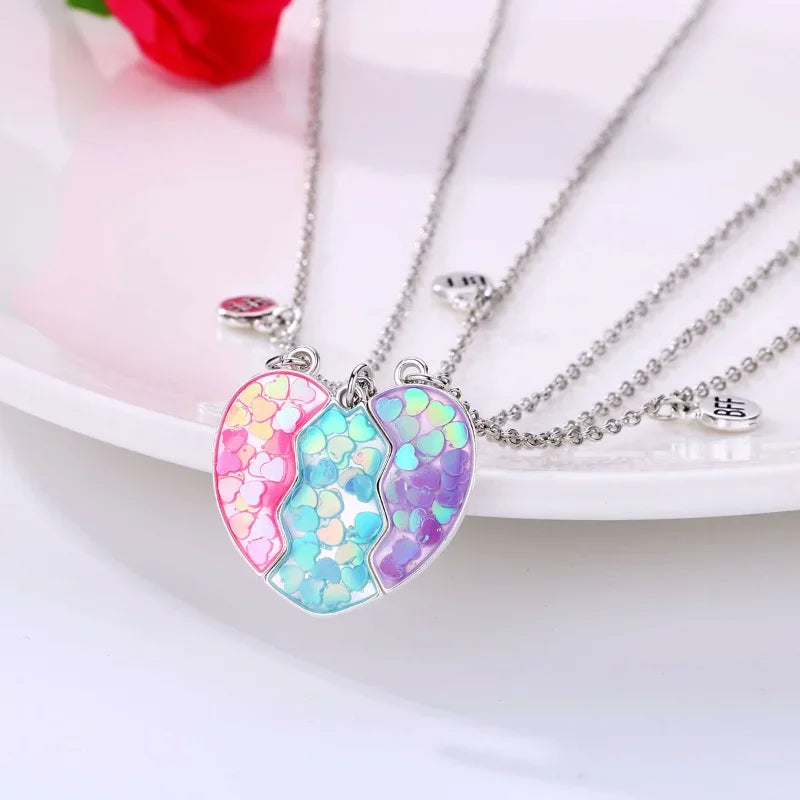 Norvo | Magnetic Peach Broken Heart Necklace