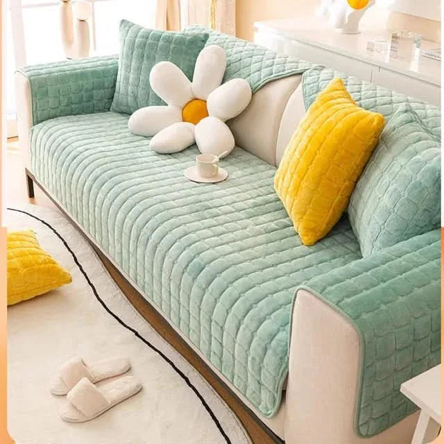 Norvo | VelvetCozy - Plush velvet anti-slip sofa cover for added elegance and comfort