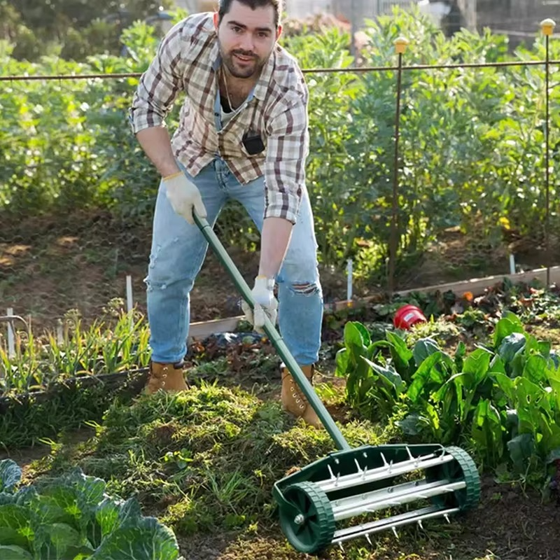 Norvo | Gresslufteruller for oksygenering, ventilasjon og gressvedlikehold