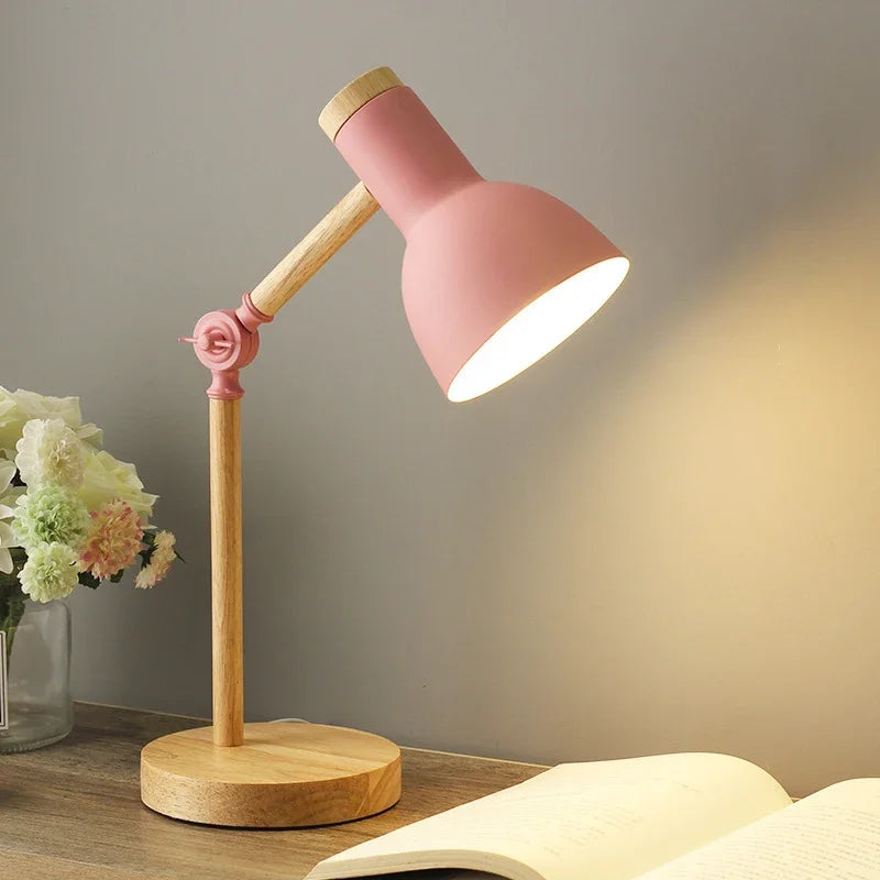 Norvo | Tre Justerbar Bordlampe | Nordisk Belysning