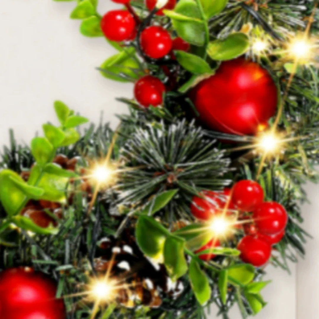 Norvo | Lunoria Julekrans | LED-belysning | Elegant røde bær & bånd