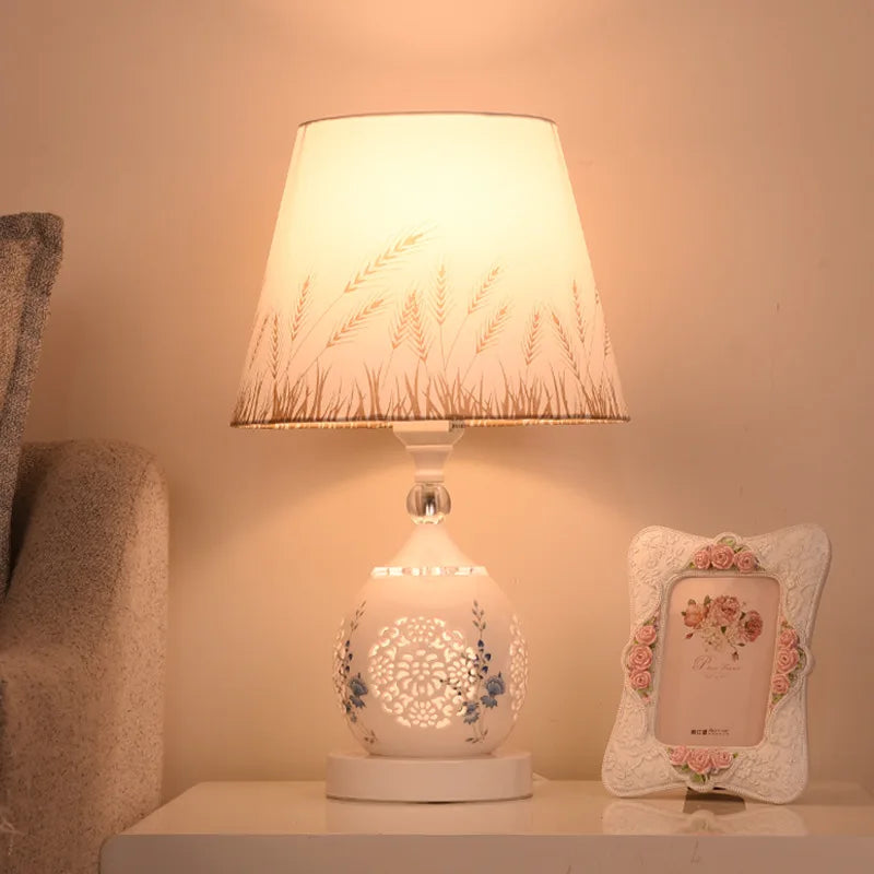 Norvo | Stylisk Lampe med Delikat Krystallglans