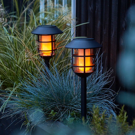 Norvo | 2-delt sett solenergi stable lys med flammeeffekt