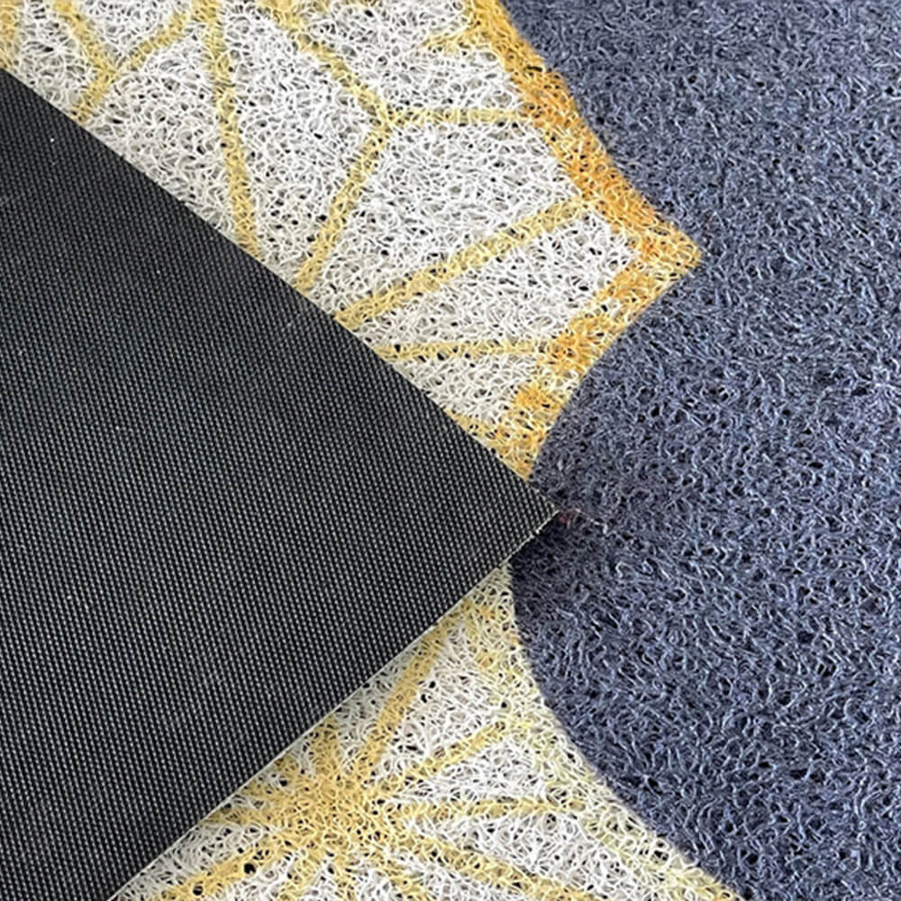 Norvo | Skli-fritt solid teppe med pepperkakemotiv