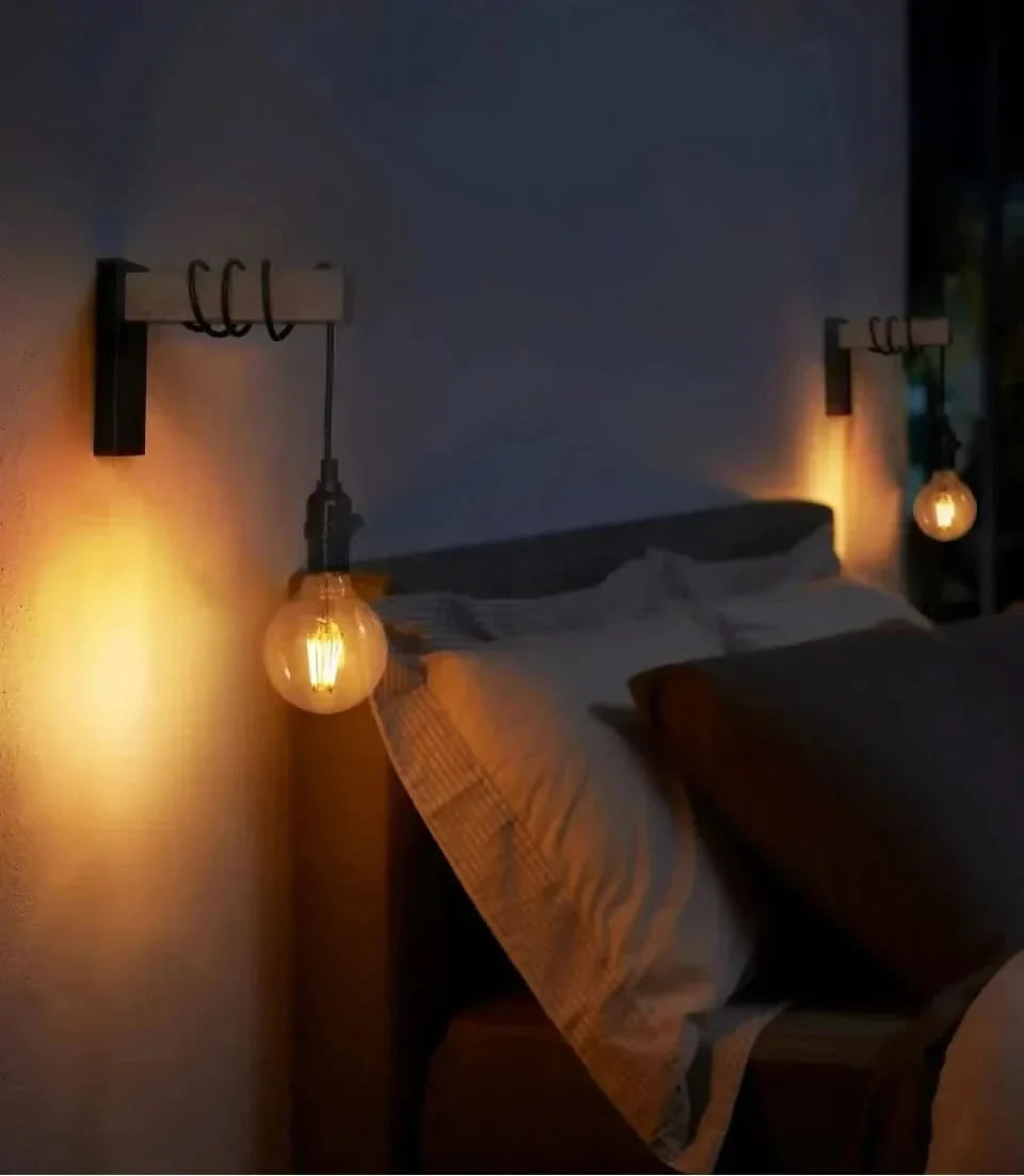 Norvo | Vintage Tre & Jern Vegglampe – RetroLume E27