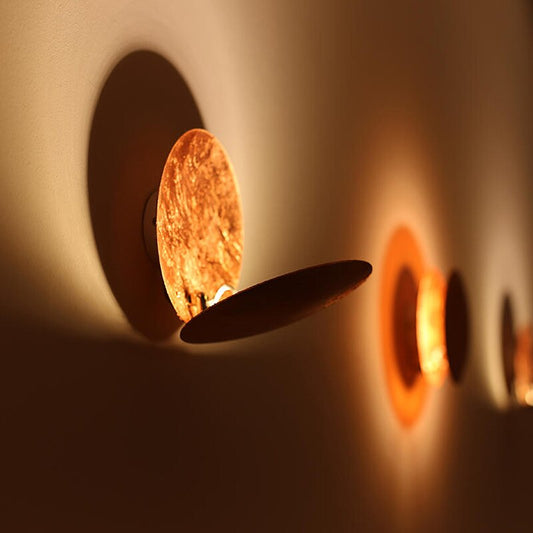 Norvo | SolGlow Solformørkelse LED Vegglampe | Moderne Stemningslampe | Elegant Vegglampe for Stue & Soverom