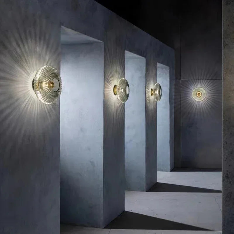 Garduru Elegant Vegglampe i Glass | Noble Design | Varm & Kaldt Lys