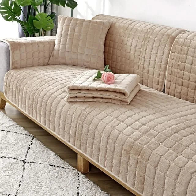 Norvo | VelvetCozy - Plush velvet anti-slip sofa cover for added elegance and comfort