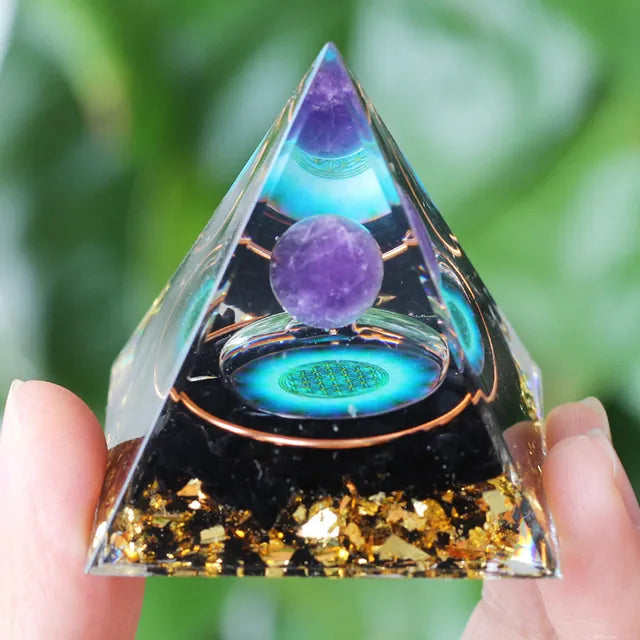 Norvo | Amethyst Peridot Orgone Pyramide - Energigenerator Krystall Reiki Chakra Orgonitt Meditasjonsverktøy