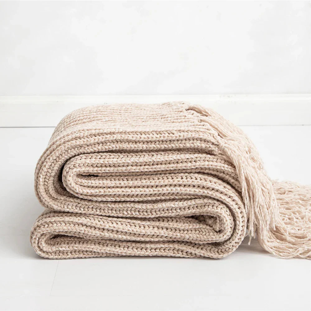 HeartCozy Blanket – Luxe Chenille Blanket with Heart Fringes Norvo