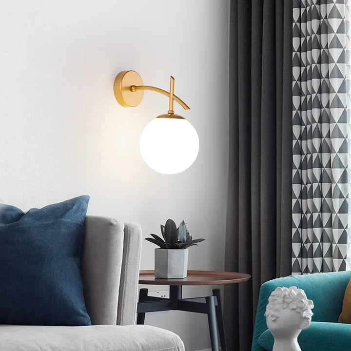 LumiSconce – Svart Gull Glass Vegglampe Norvo