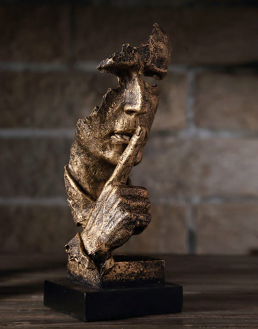 Norvo | Abstrakt Gull Skulptur "NordicLine" – Moderne Skandinavisk Dekorasjon