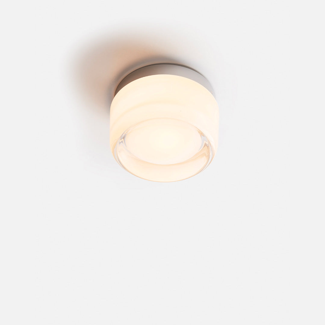 Skilter | NovaOrb | Stilig vegglampe for moderne interiører