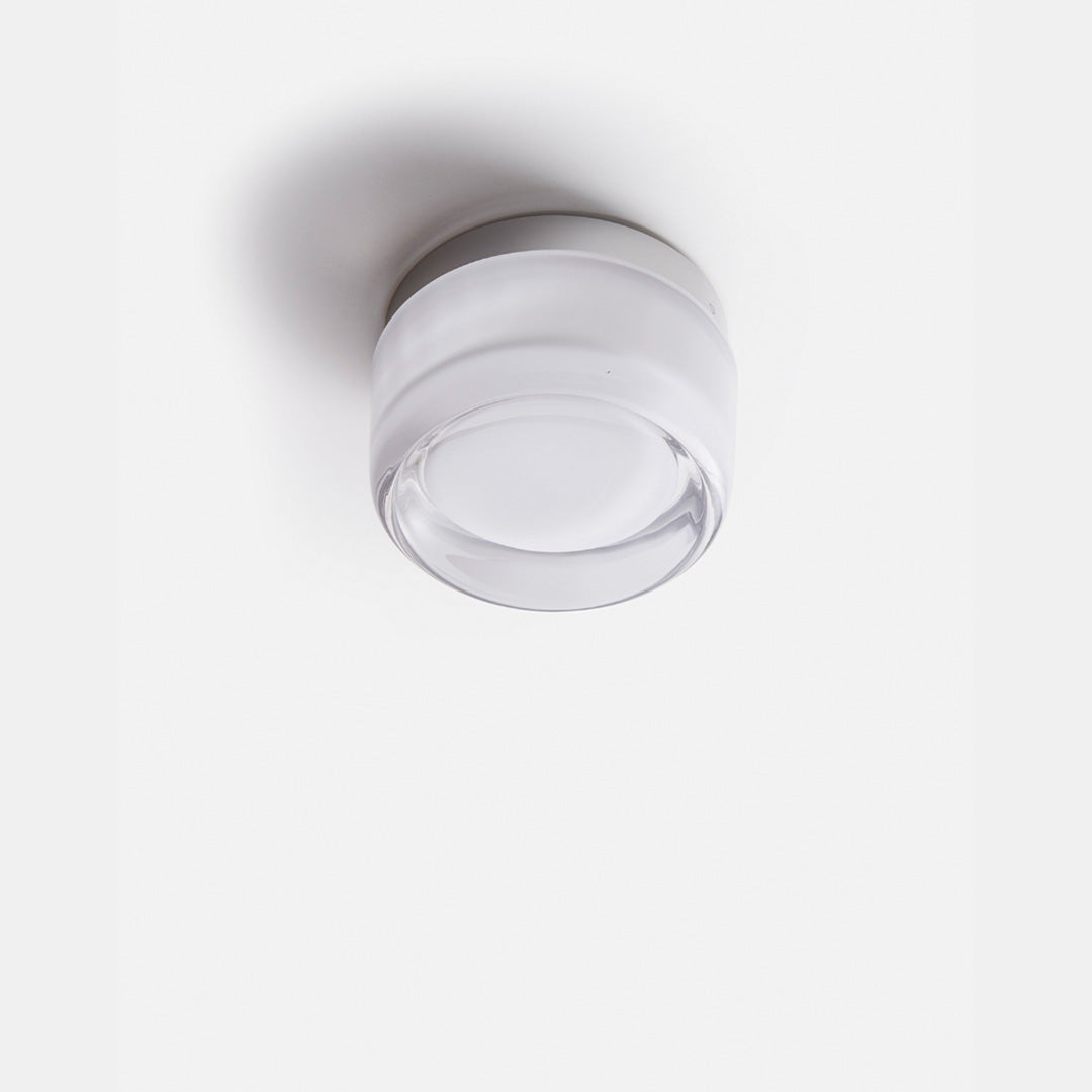 Skilter | NovaOrb | Stilig vegglampe for moderne interiører