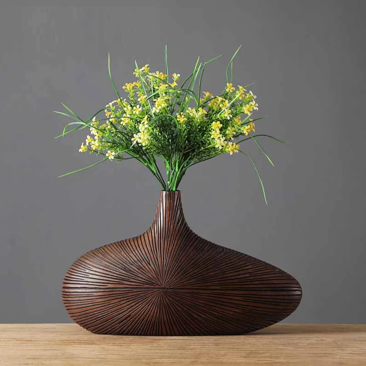Norvo | ClayAura Sahara Skulpturert Vase | Håndlaget | Moderne Dekor for Hjem | Elegant Design