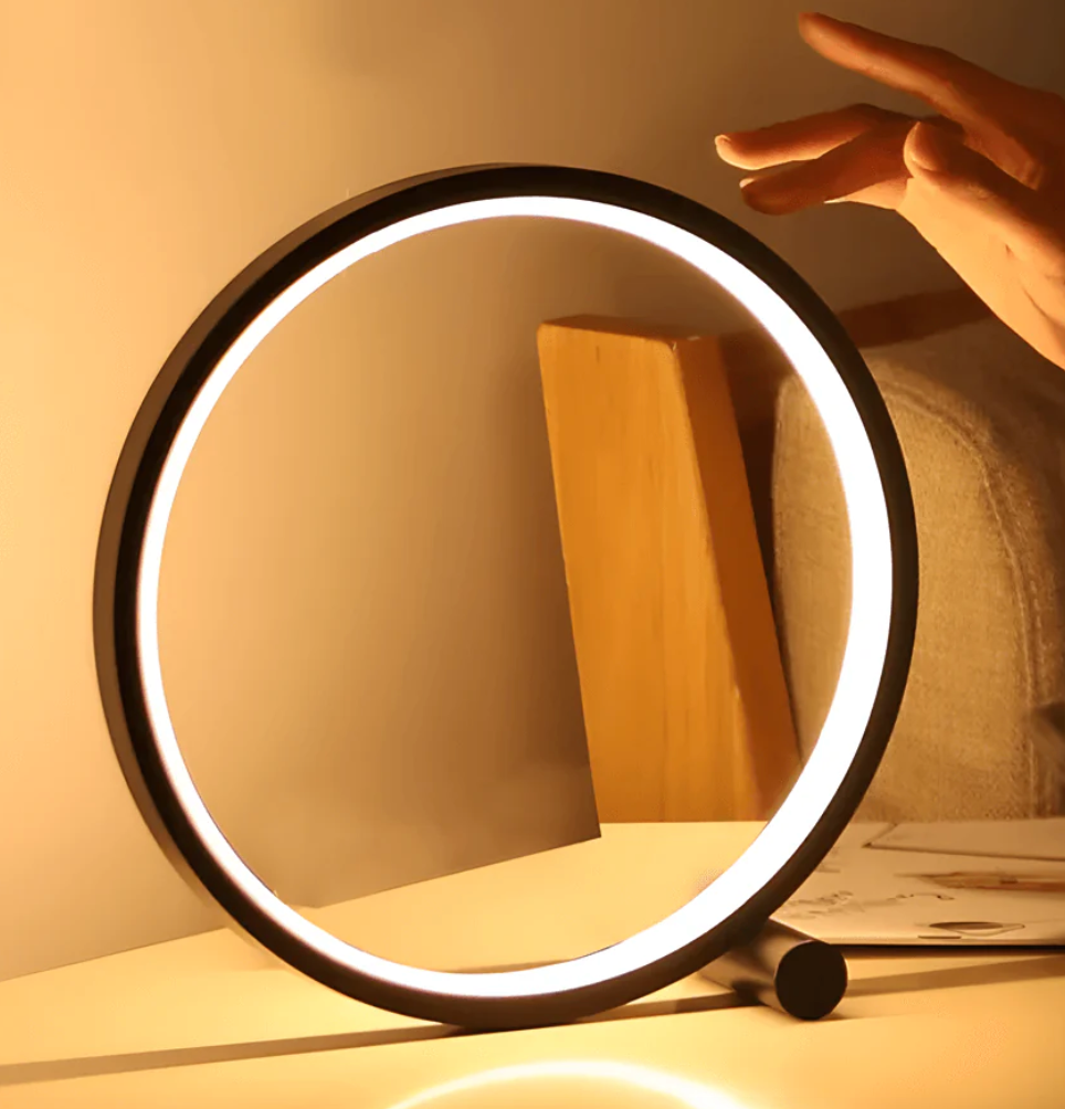 Norvo | Frendorf - Minimalistisk bordlampe med berørings- og dimmefunksjon
