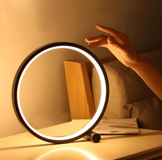 Norvo | Frendorf - Minimalistisk bordlampe med berørings- og dimmefunksjon